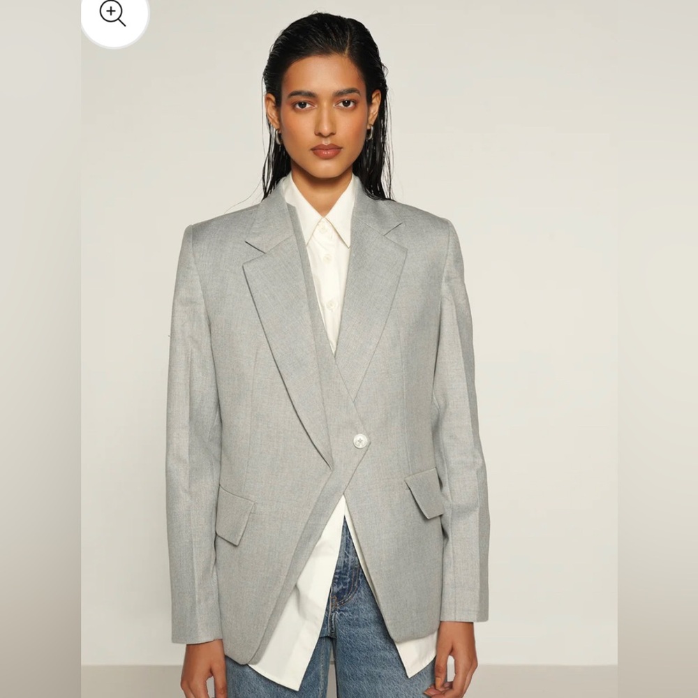 Grey tailored blazer